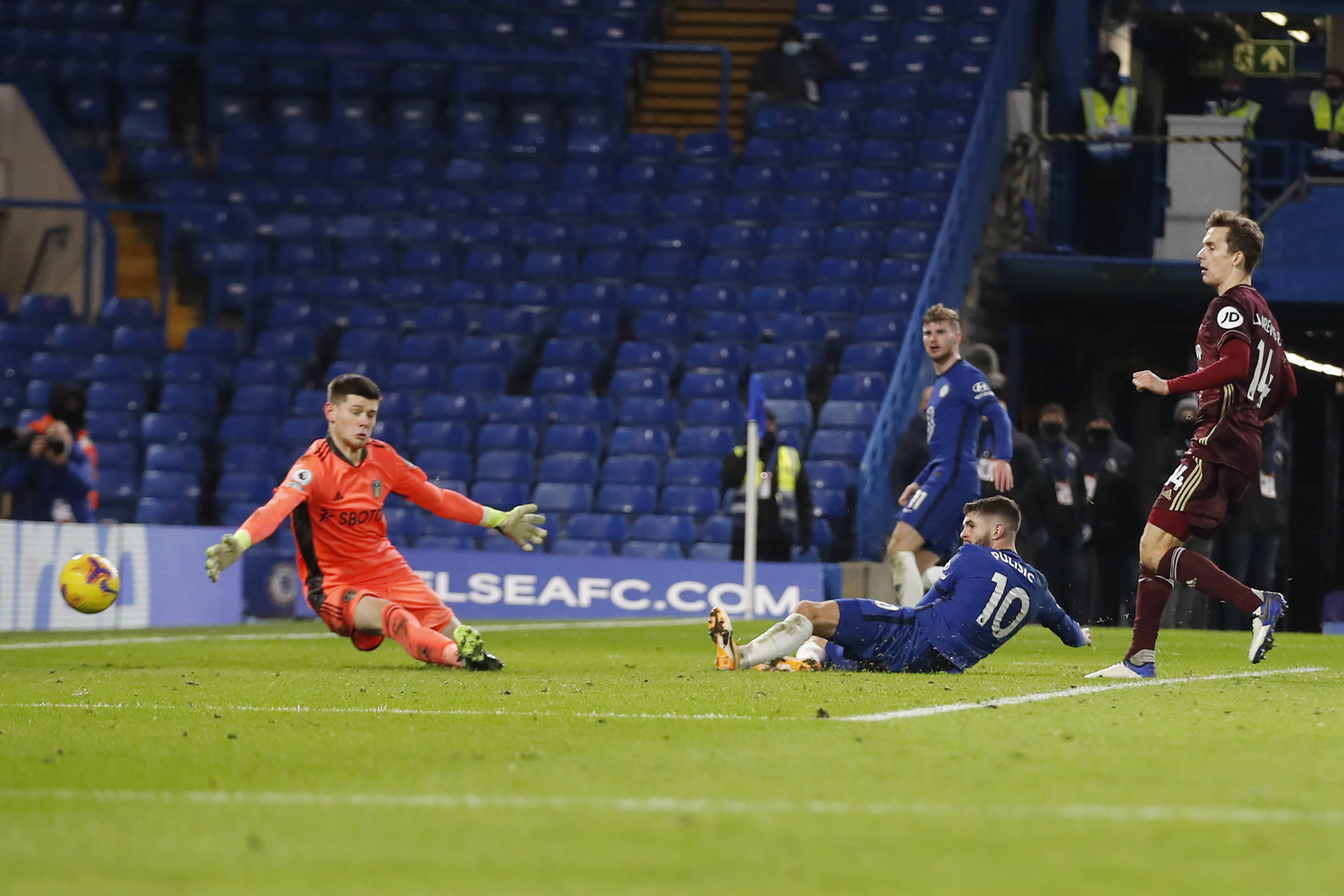 4不敌对手 4不敌对手